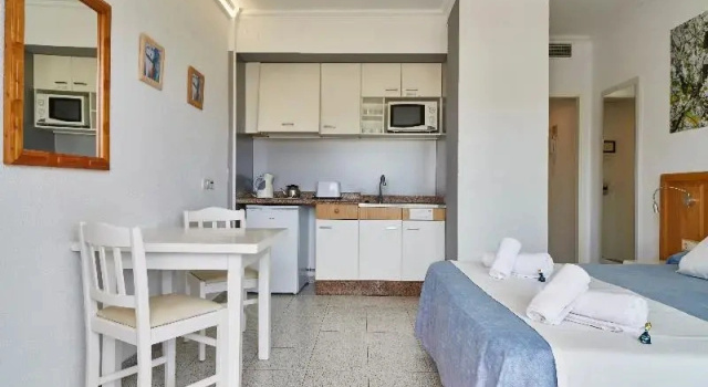 Студия Premium Invisa Aparthotel Casa Luis