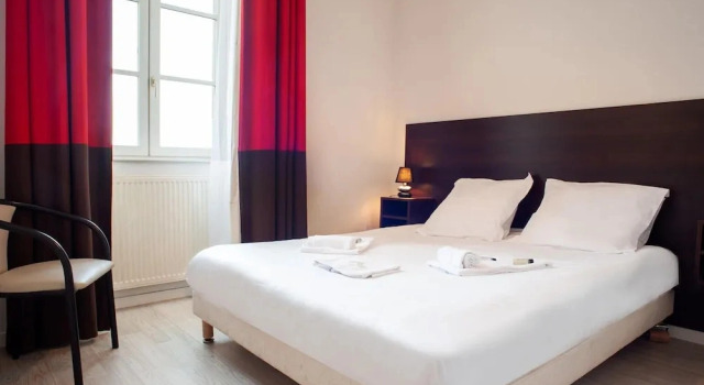 6-guest Stay With Wellness Area, Book Lejlighed Dinan 
