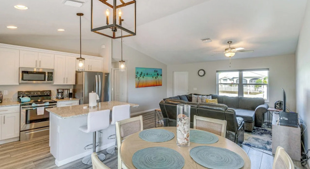 3 Mi to Port Charlotte Beach: Home w/ Lanai, Забронировать Дом для отпуска Порт-Шарлотт Southwest Florida