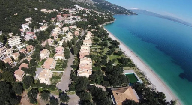 Вилла Barbati Beachfront - Pool Villa