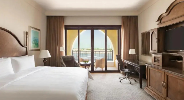 Двухместный номер Horizon Club Deluxe с балконом Отель Shangri-La, Qaryat Al Beri, Abu Dhabi