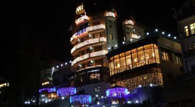 Hotel Arca lui Noe, Забронировать Отель Отели Синая с парковкой, рядом с Замок Пелеш, Парковка