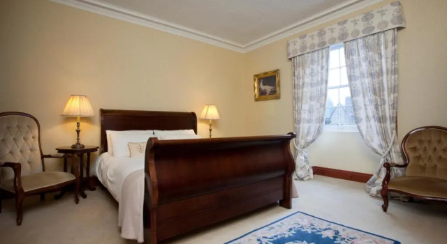 Moraybank Bed  Breakfast, Book Hotel Hoteller i Elgin med parkering, Parkering