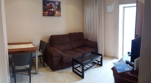 Piso junto al Puente Romano y Mezquita con cochera
