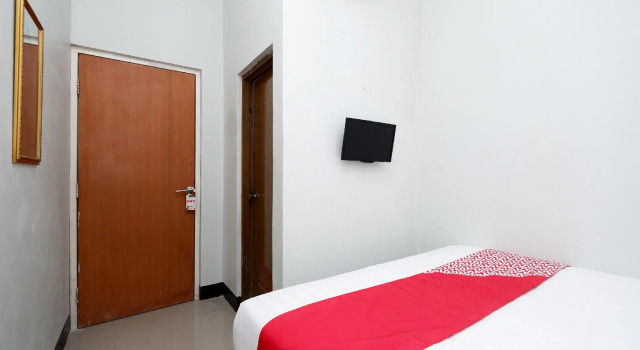 Standard double chambre Super OYO 1565 Palebon Residence