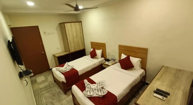 Двухместный номер Deluxe GT Grande Hotel-Near US Consulate