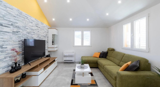 Beautiful Apartment in Vela Luka With Wifi and 1 Bedrooms, Prenota Appartamento Comune di Vallegrande 