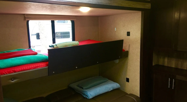 Семейный номер Standard с 2 комнатами с видом на парк Enduro RV Citrus Valley Resort
