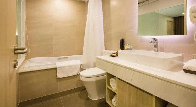Трёхместный номер Executive Stella Maris Nha Trang Hotel