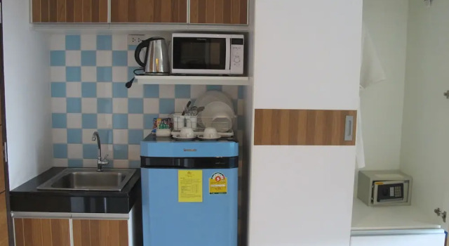 Номер Deluxe с балконом Phuket Jula Place