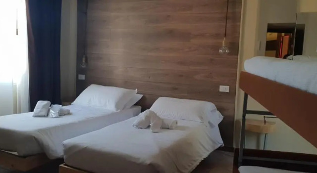 Четырёхместный номер Standard Hotel Raphael