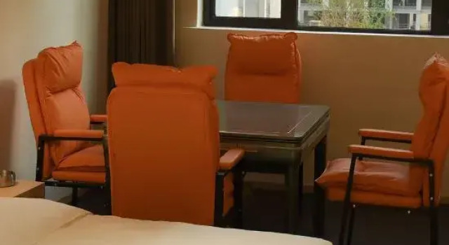 Qixi E-Sports Hotel, Buchen Sie Hotel Yuechi China