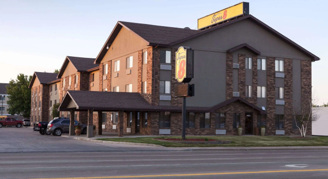 Super 8 by Wyndham Sioux Falls/41st Street