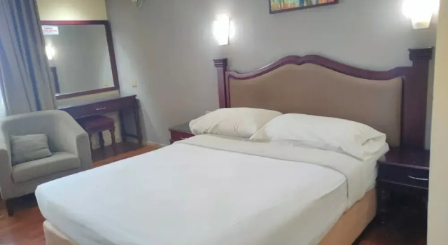 Premier Zimmer Hotel Menteng 2