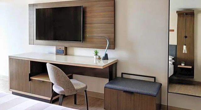 Двухместный номер Guest с балконом и с видом на бассейн Anaheim Marriott