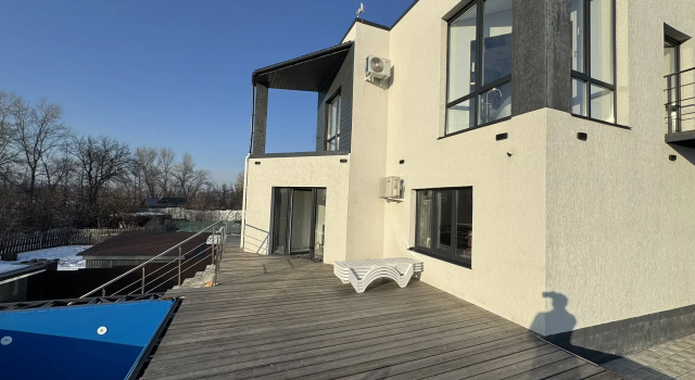 Шестиместный коттедж Standard RentPlaza на улице Кирзавод-6