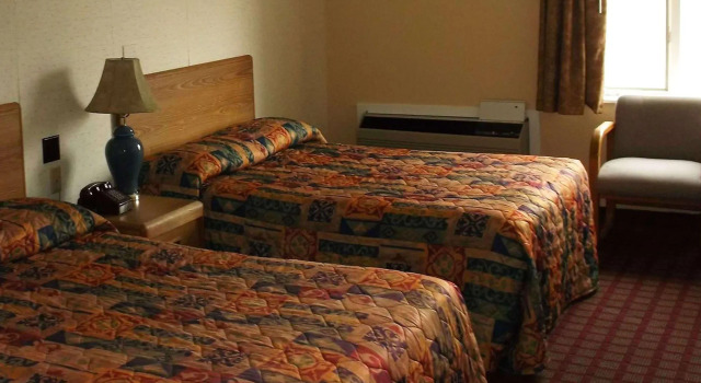 Четырёхместный номер Standard Quality Inn & Suites Caribou