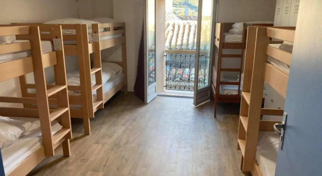 Hostel Le Diablotin, Rezervați Hostel Saint-Jean-de-Fos Hérault