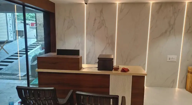 Hotel Saffron Groves