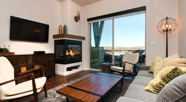 Mountain-View Newpark Terrace Condo by RedAwning