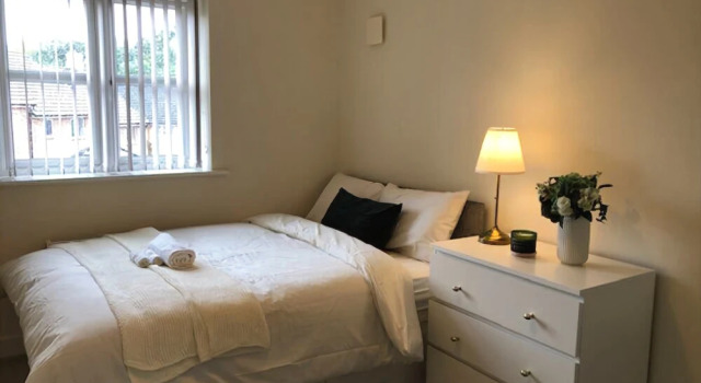 Short Breaks - Harcourt Way, Book Hotel Northampton 