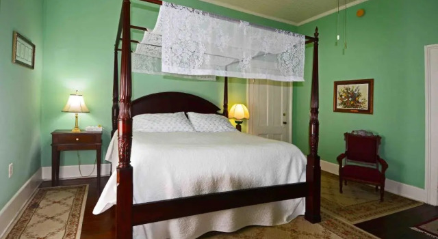 Двухместный номер Standard 1872 Denham Inn
