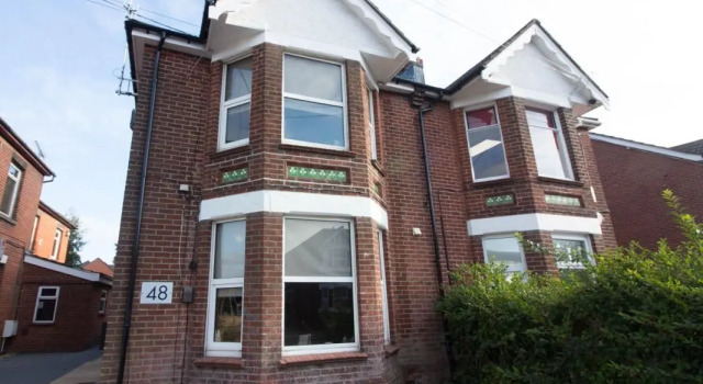 Beddoe Apartments