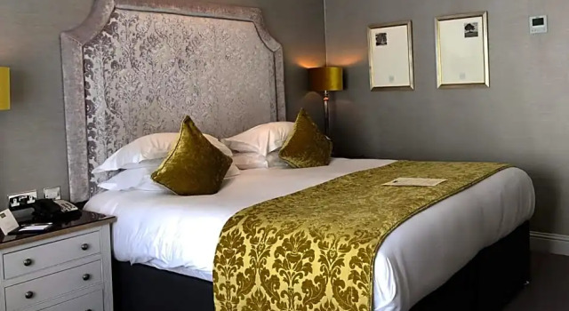 Номер Deluxe Brooks Hotel