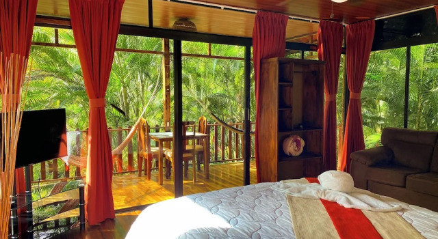 Бунгало Hotel Heliconias Nature Inn & Hot Springs