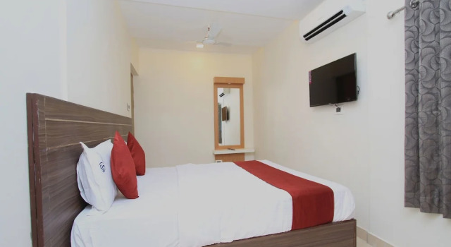 OYO 14715 Serene Inn, Забронировать Отель Отели штата Тамилнада 3 звезды, 3*
