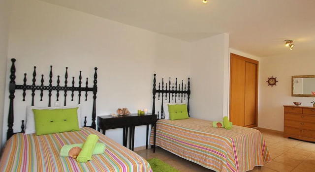 Вилла Villa Saint Martin - Refúgio familiar com piscina aquecível e BBQ em Albufeira