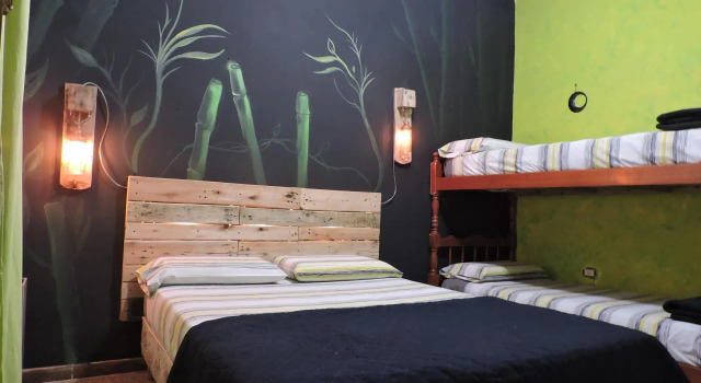 Carrusel Art-Hostel, Забронировать Отель Недорогие отели провинции Буэнос-Айреса, недорого