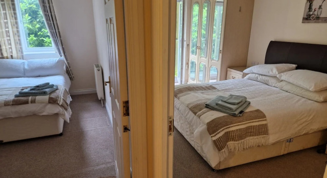 2 Bed Flat - Sleeps 4 - Parking - Wifi, Забронировать Апартаменты/квартира Отели Саутгемптона с парковкой, рядом с Titanic Honour &amp; Glory Exhibition - Southampton, Парковка