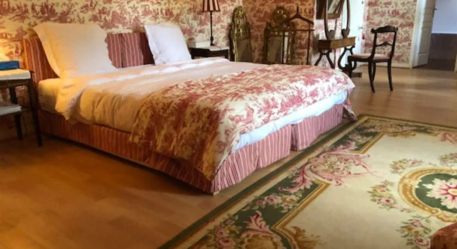 Domaine Des Trois Chênes, Rezerwuj Bed and Breakfast Saint-Jean-Froidmentel 