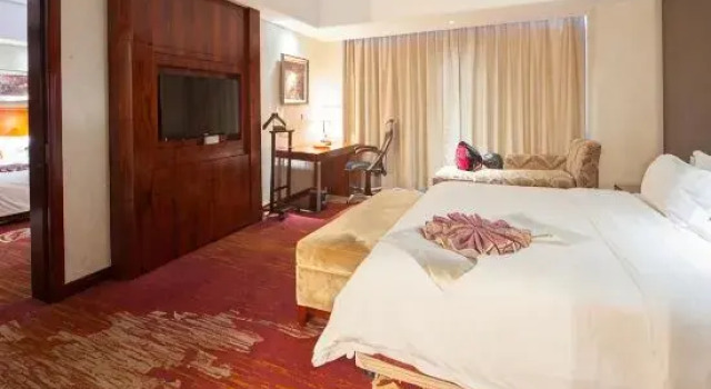 Люкс Deluxe Hefei Fei Xi McKenzie Hotel (Arbour Subway Station)