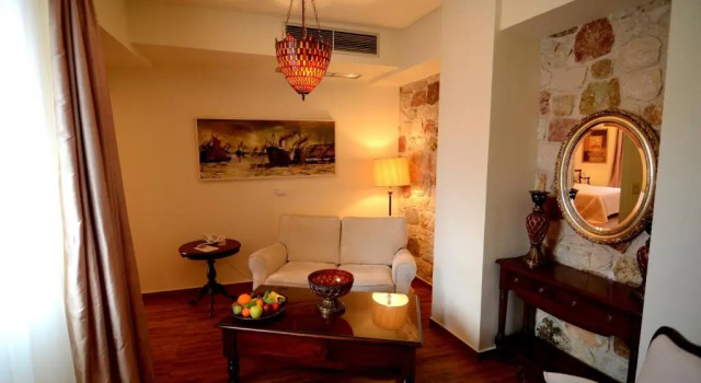 Люкс Korina Gallery Hotel