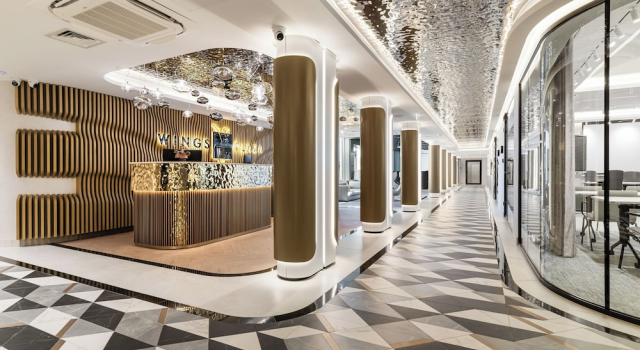 Wings Plaza, Buchen Sie Hotel Krakau Kleinpolen