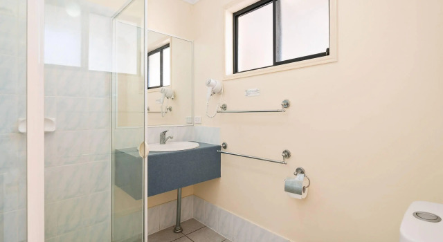 Трёхместный номер Standard Econo Lodge Waterford