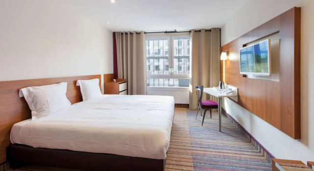 Семейный номер Standard Отель Spark by Hilton Lyon Ouest