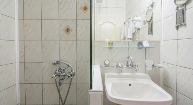 Одноместный номер Standard с балконом Hotel Villa List