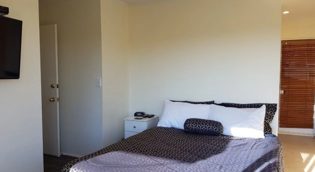 Annandale Accommodation, Забронировать Дом для отпуска Коттеджи Lake Taupo, Коттедж