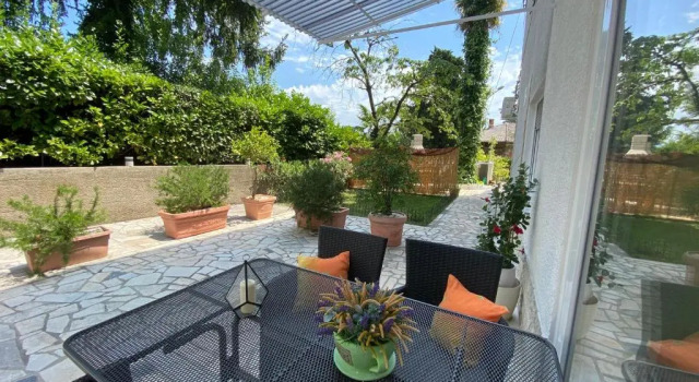 Апартаменты Guesthouse Villa Stanger