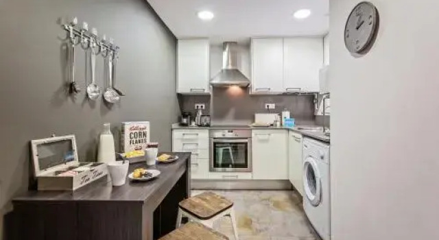 Sweet Inn Apartment- Francesc Macia, Забронировать Апартаменты/квартира Сериа – Сен-Жервази Барселона, рядом с Jove Regina Theatre