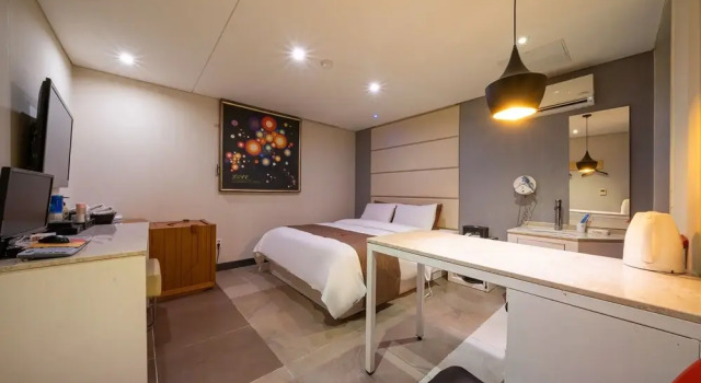 Bucheon Sangdong R Hotel, 预订 酒店 富川市 京畿道