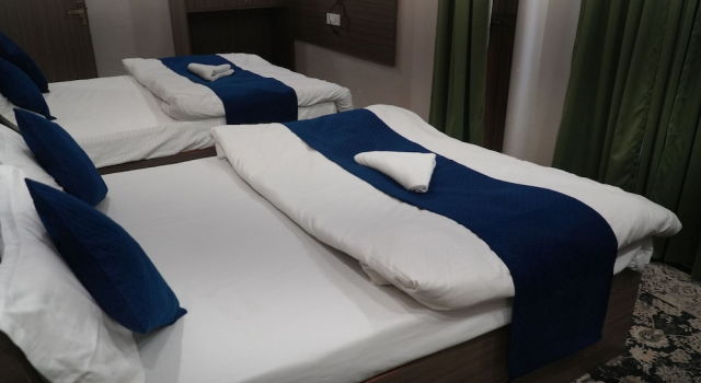 Четырёхместный семейный номер Standard Bluebells Varanasi