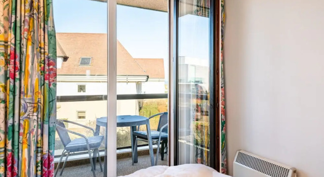 Apartment in Oostduinkerke With Garage, Prenota Appartamento Hotel a Flanders con parcheggio, Parcheggio