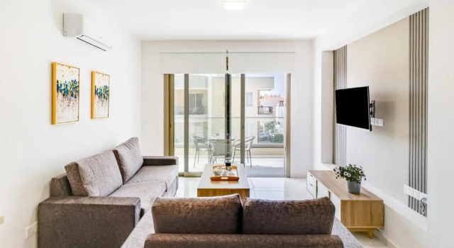 Adolina One Bedroom Apartment 102 by Ezoria, Prenota Appartamento Hotel a Paphos con parcheggio, vicino a Pafiako Stadium, Parcheggio