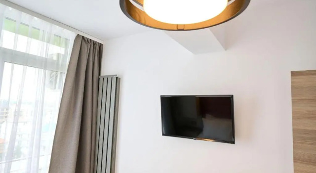 Royale Sundance Studio 7 in Spa n Pool Alezzi, Varaa Lomakeskus Hotellit Mamaia-Sat pysäköinnillä, Pysäköinti