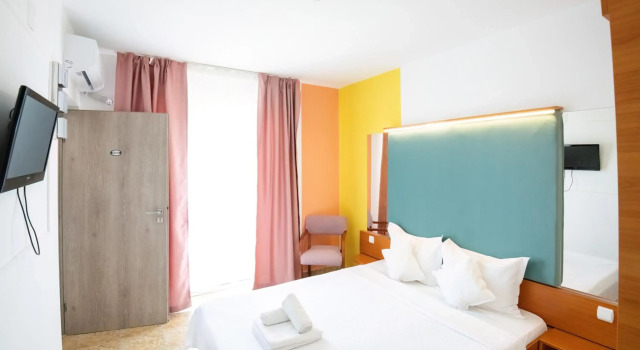 Hotel Modern, Varaa Hotelli Hotellit Mamaia-Sat pysäköinnillä, Pysäköinti