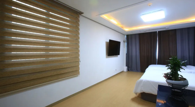 Номер Deluxe Line Hotel